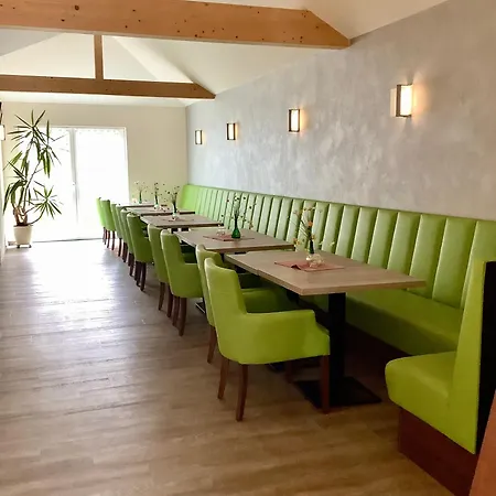 アパート Mosel Ferienresidenz Zickzack